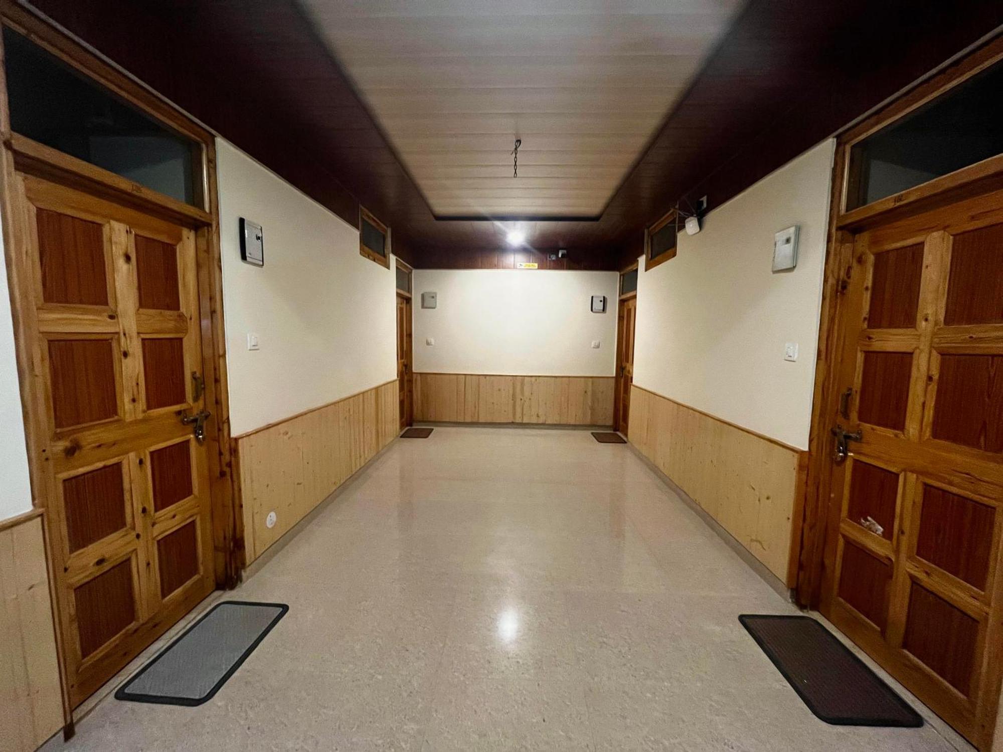 Hotel Mid Orchard Kasol L River Side -Pure Veg Hotel Ngoại thất bức ảnh