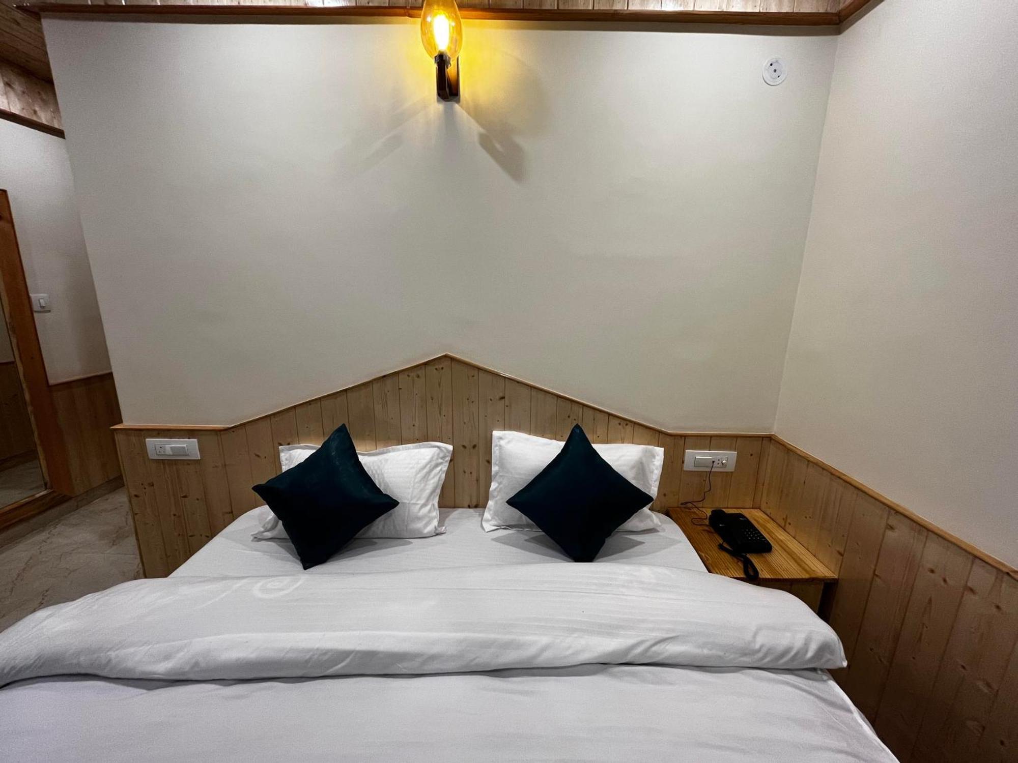 Hotel Mid Orchard Kasol L River Side -Pure Veg Hotel Ngoại thất bức ảnh