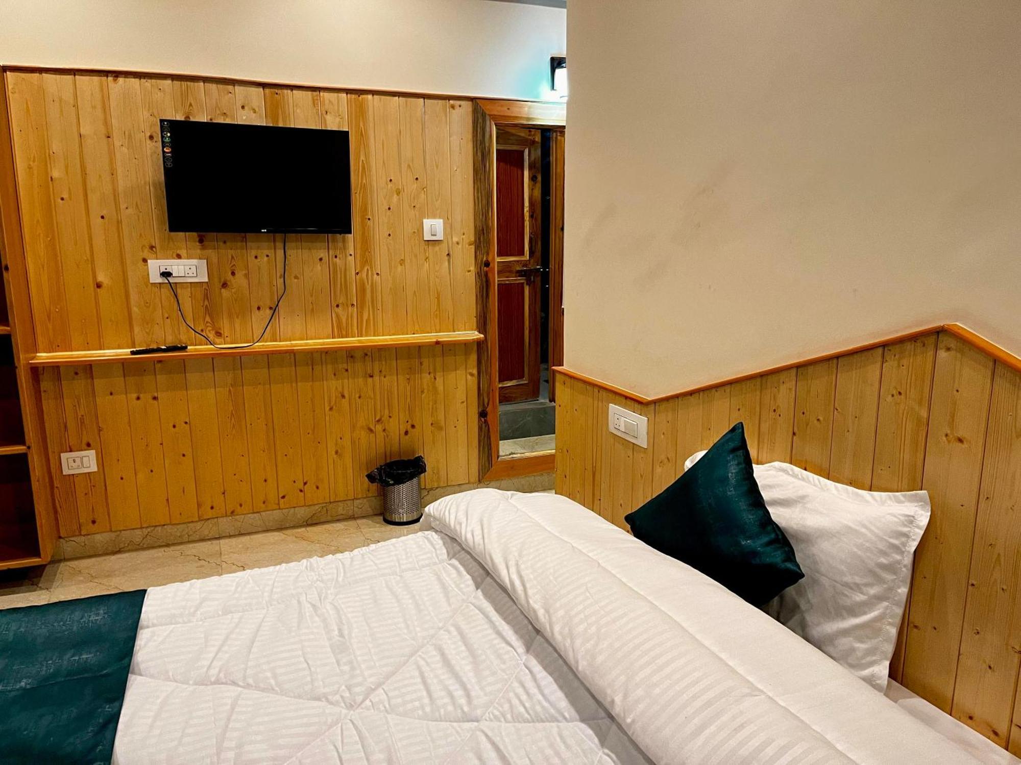 Hotel Mid Orchard Kasol L River Side -Pure Veg Hotel Ngoại thất bức ảnh
