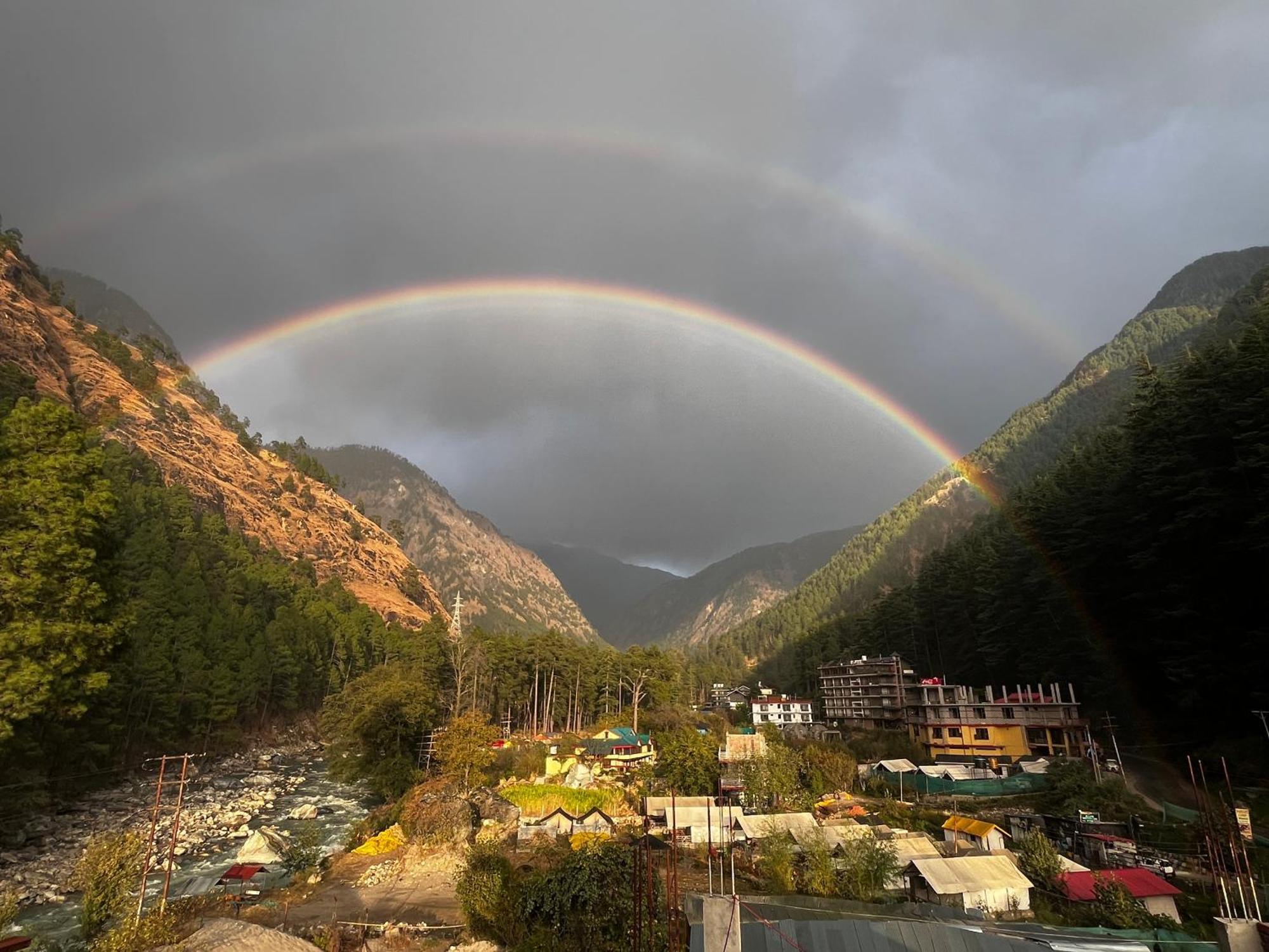 Hotel Mid Orchard Kasol L River Side -Pure Veg Hotel Ngoại thất bức ảnh