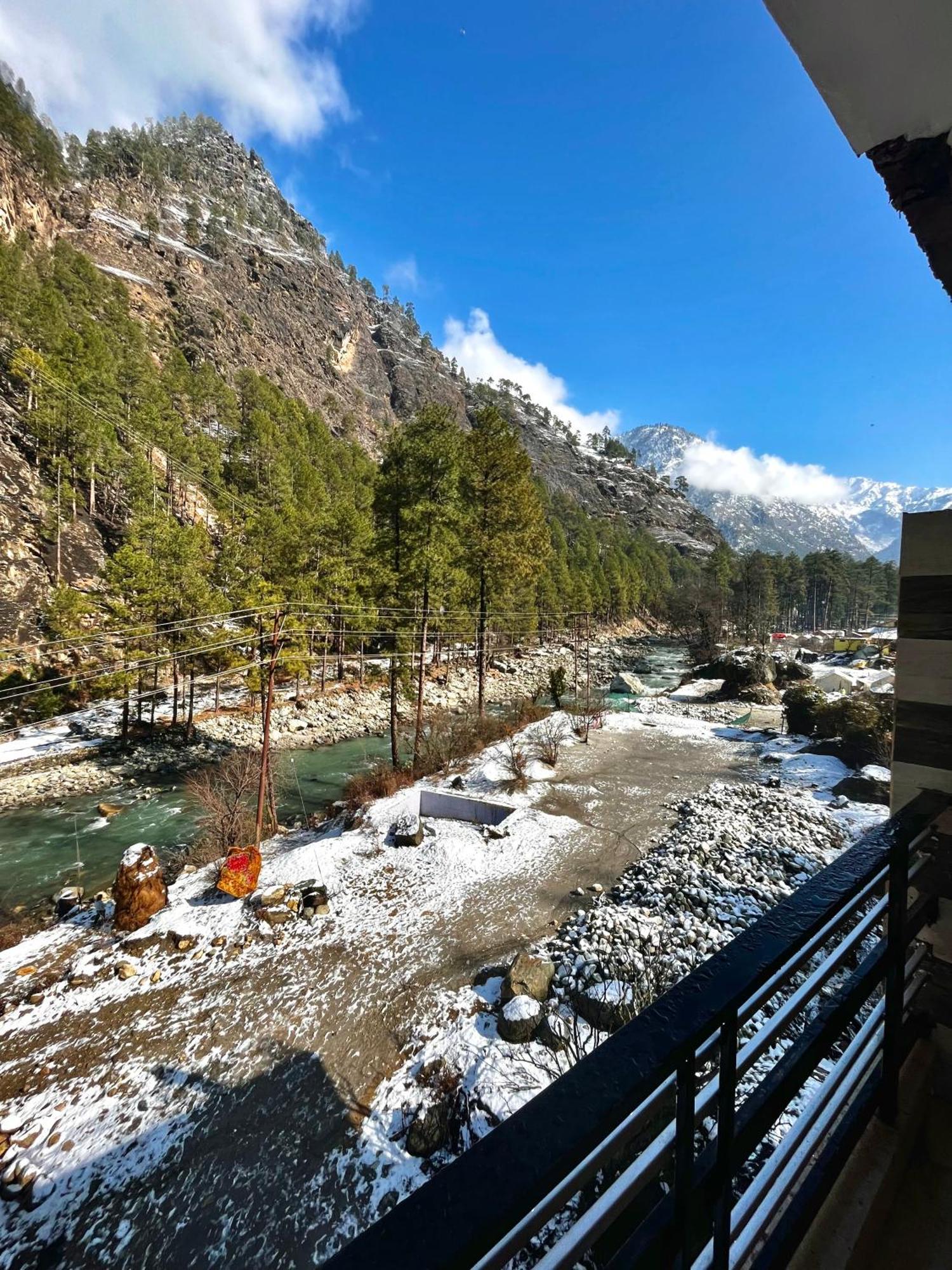 Hotel Mid Orchard Kasol L River Side -Pure Veg Hotel Ngoại thất bức ảnh